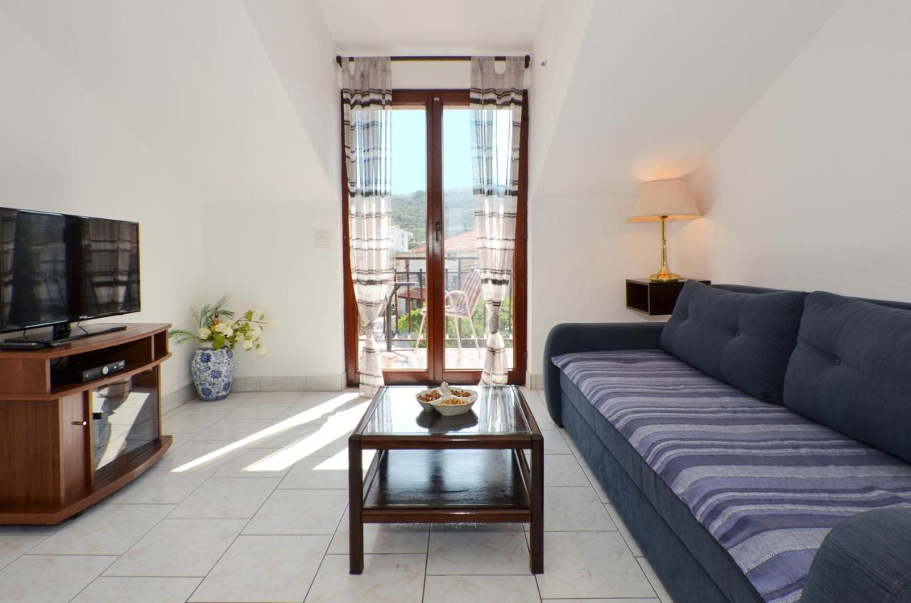 Apartments By The Sea Slatine, Ciovo - 12176 Ngoại thất bức ảnh