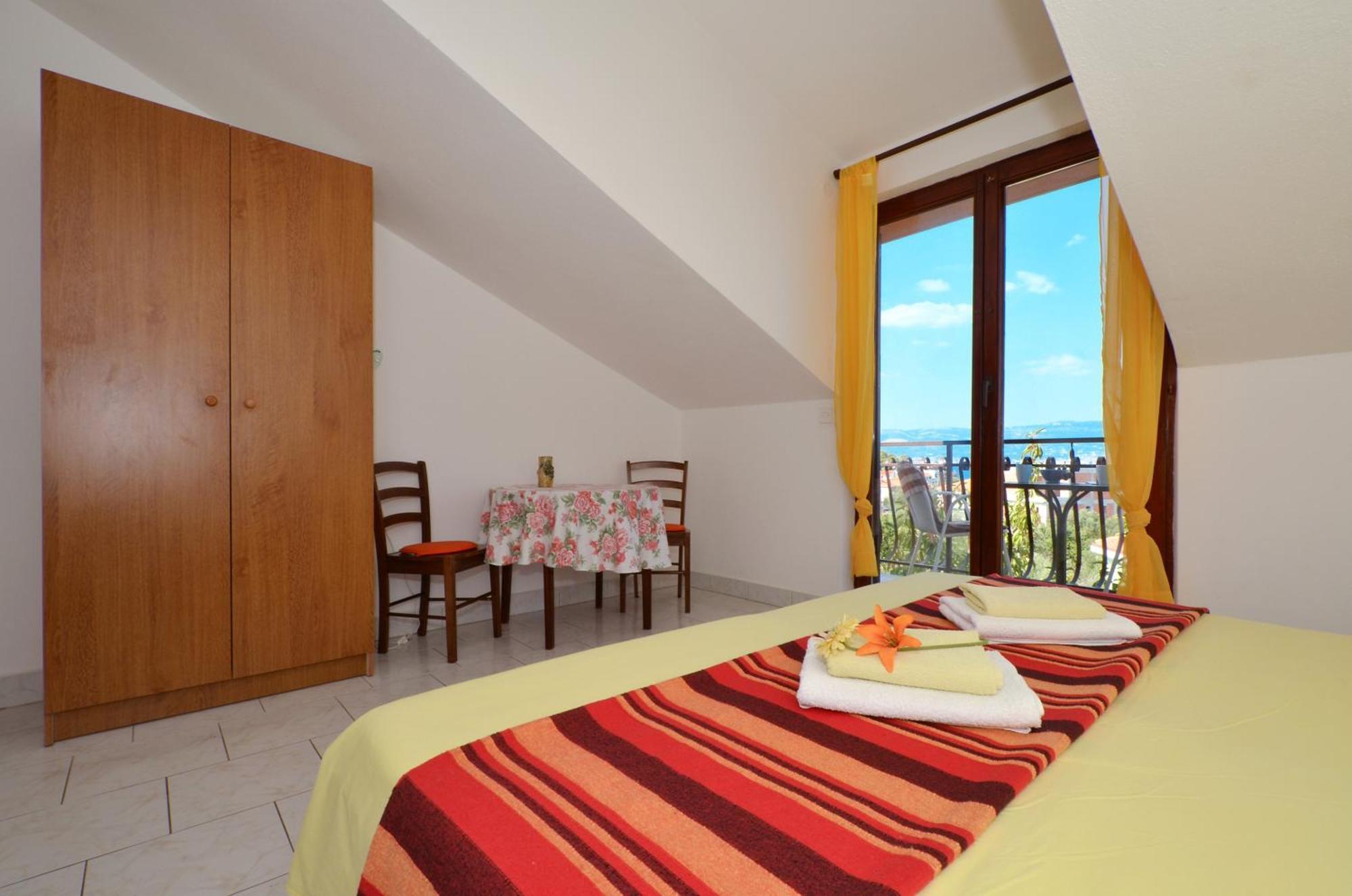 Apartments By The Sea Slatine, Ciovo - 12176 Phòng bức ảnh
